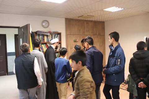 تصاویر/ بازدید دانش آموزان از مدرسه علمیه امام خامنه ای ارومیه