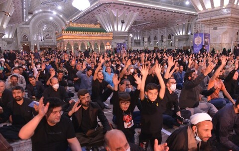 تصاویر/ شب بیست و یکم ماه مبارک رمضان در حرم امام خمینی(ره)