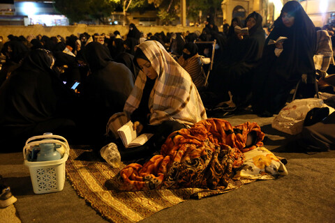 تصاویر/ احیای شب بیست و یکم ماه مبارک رمضان در امامزاده آمنه خاتون (ع) قزوین