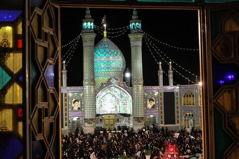 تصاویر: مراسم شب زنده داری واحیای شب بیست ویکم ماه مبارک رمضان دراستان مقدس محمد هلال بن علی(ع) آران وبیدگل
