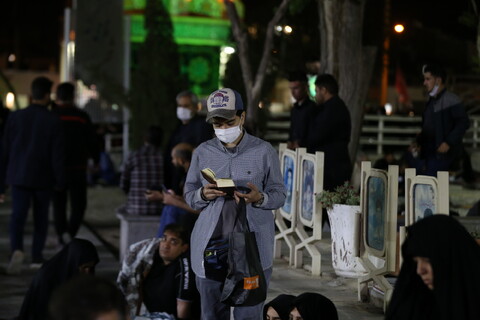 تصاویر/مراسم احیای شب بیست و یکم در گلستان شهدای اصفهان