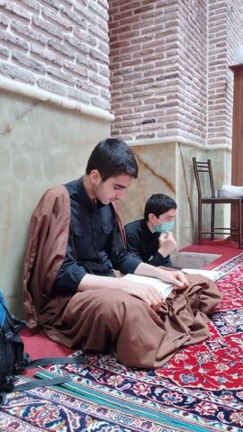 تصاویر/ اعتکاف طلاب مدرسه علمیه امام خمینی(ره) تهران- شعبه ۲ در مسجد مروی