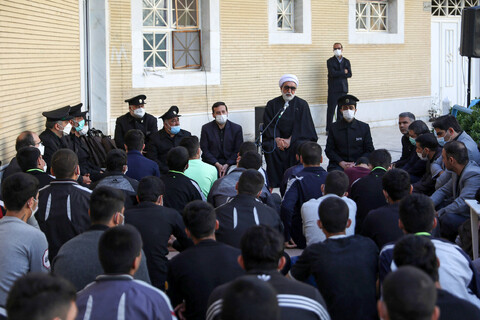 تصاویر/ حضور تولیت آستان قدس رضوی در جمع نوجوانان کانون اصلاح و تربیت مشهد