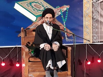 تنها راه مبارزه با تهاجم فرهنگی اطاعت از امام زمان(عج) است