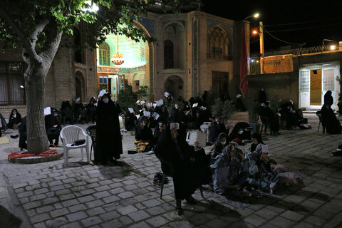 تصاویر/ احیای شب بیست و سوم ماه مبارک رمضان در امامزاده آمنه خاتون (ع) قزوین