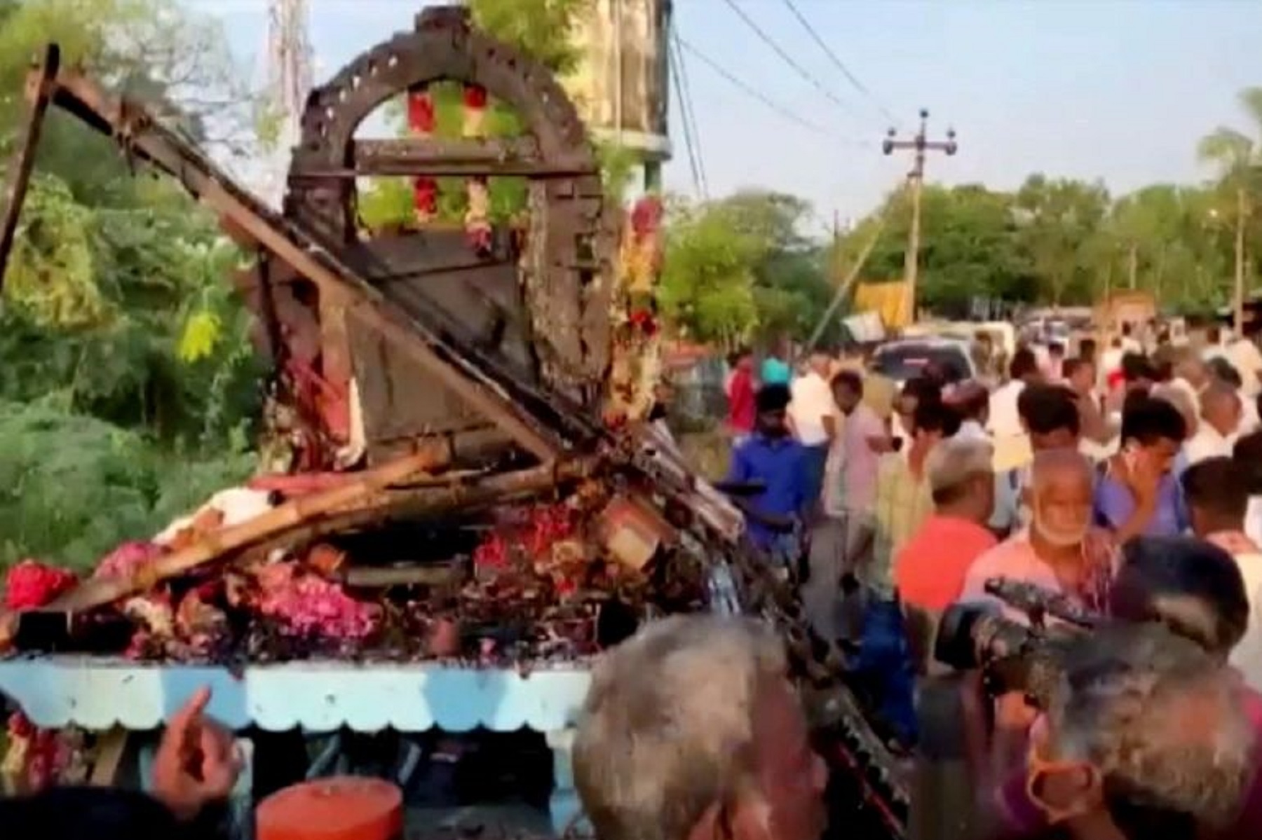 Many dead as truck hits power line during Hindu procession