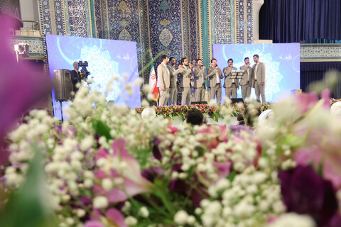تصاویر/ تکریم از خادمان قرآن کریم توسط رئیس جمهور