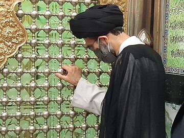 تصاویر/ تجدید میثاق امام جمعه کاشان با شهدای آران و بیدگل