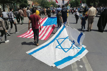 فیلم| طنین انداز شدن فریاد مرگ بر اسرائیل در سنندج