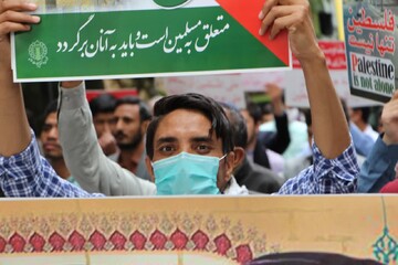 قدردانی امام جمعه خرم آباد و استاندار لرستان از حماسه آفرینی ملت انقلابی