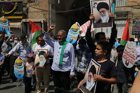 تصاویر | حضور امام جمعه یزد در راهپیمایی روز قدس