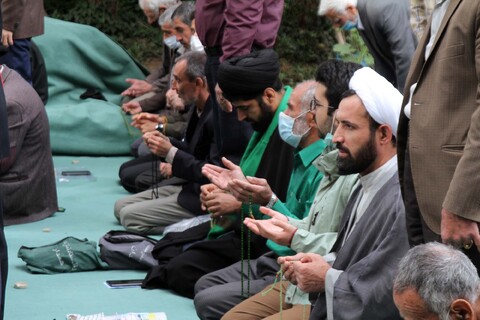 تصاویر | حضور پر شور روحانیت در آخرین نماز جمعه ماه مبارک رمضان همدان