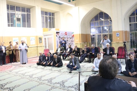 تصاویر/ نشست مادحین و قاریان شاخص قرآنی ارومیه با مدیرکل تبلیغات اسلامی