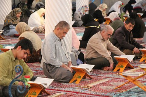 تصاویر/محفل انس با قرآن کریم در مسجد جامع سنندج