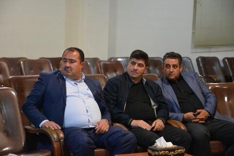تصاویر/ نشست صمیمی نماینده ولی فقیه در آذربایجان غربی با جمعی از فعالین اقتصادی