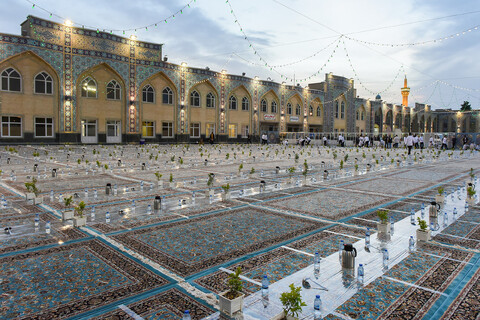 تصاویر/ حضور تولیت آستان قدس رضوی در سفره افطاری صحن امام حسن مجتبی علیه السلام