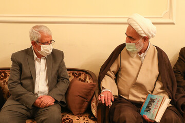 قدردانی از معلمان وظیفه همگانی است