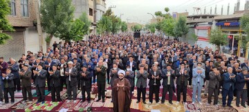 تصاویر/ اقامه نماز عید سعید فطر در چهاربرج