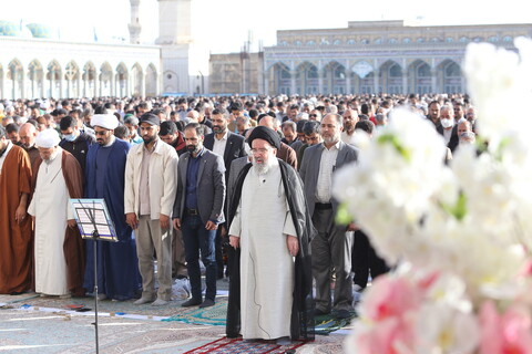 تصاویر / اقامه نماز عیدسعید فطر در مسجد مقدس جمکران