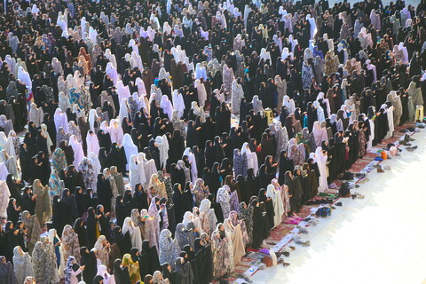 تصاویر / اقامه نماز عیدسعید فطر در مسجد مقدس جمکران