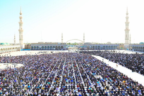 تصاویر / اقامه نماز عیدسعید فطر در مسجد مقدس جمکران