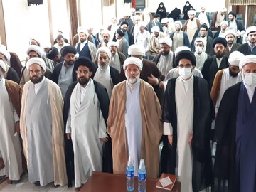 اساتید مدارس علمیه منطقه کاشان تجلیل شدند