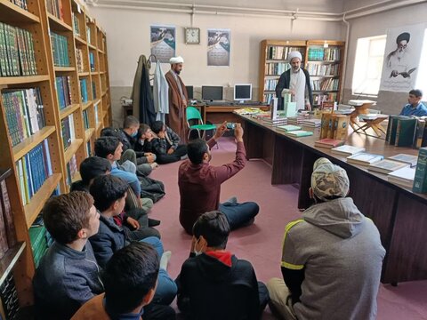 تصاویر / بازدید دانش آموزان از مدرسه علمیه امیرالمومنین (ع) شهرستان آوج