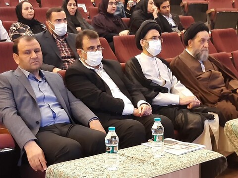 تصاویر/ تجلیل از اساتید دانشگاه کاشان با حضور معاون  وزیر علوم و نماینده ولی فقیه درکاشان