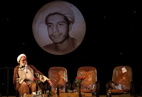 تصاویر/ یادواره شهدا در مدرسه علمیه معصومیه