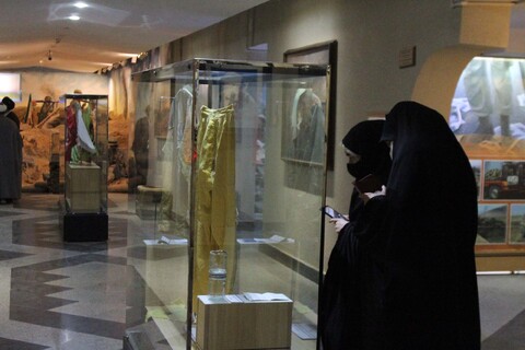 تصاویر | حضور طلاب مدارس علمیه استان همدان در باغ موزه دفاع مقدس