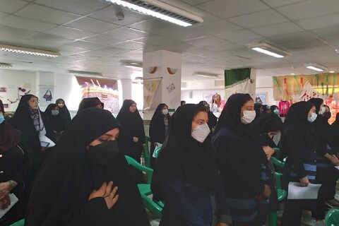 تصاویر/ کرسی آزاد اندیشی در مدرسه علمیه الزهرا (س) شاهین‌دژ