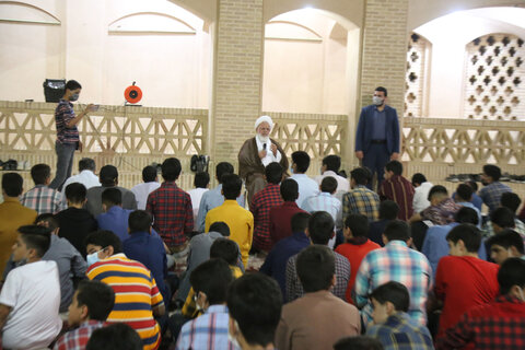 تصاویر مراسم جشن تکلیف مدرسه ملاصدرا با حضور امام جمعه یزد