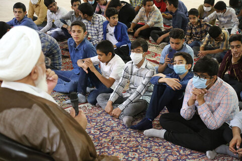 تصاویر مراسم جشن تکلیف مدرسه ملاصدرا با حضور امام جمعه یزد