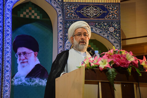 حجت الاسلام و المسلمین  عباسی  رئیس جامعه المصطفی العالمیه در مشهد