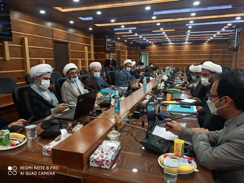 تصاویر| دیدار معاون پژوهش های حوزه علمیه فارس با سرپرست پایگاه استنادی جهان اسلام