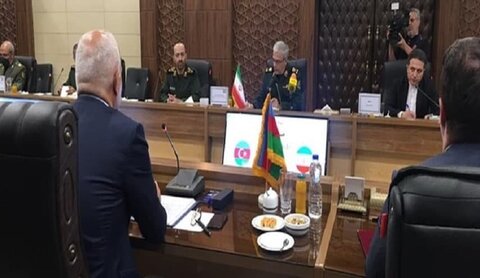 نائب رئيس الوزراء الآذربيجاني يجري محادثات مع اللواء باقري