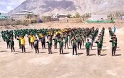 ویڈیو/ کرگل،اسکول کے طلبہ و طالبات خوبصورت آواز میں "سلام فرماندہ" کا سرود پڑھتے ہوئے