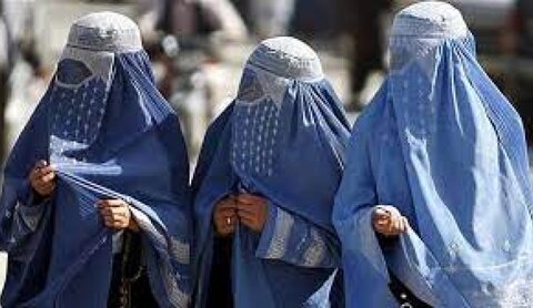 طالبان تطلب من مذيعات التلفزيون ارتداء البرقع