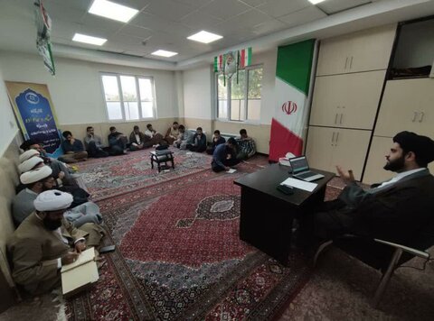 تصاویر/کارگاه جهاد تبیین با موضوع مسائل اجتماعی و خانواده در مدرسه خاتم الانبیاء(ص) سنندج