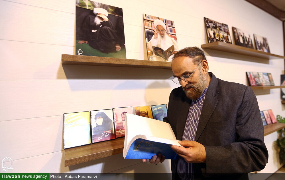 تصاویر/ انٹرنیشنل نور مائیکرو فلم سینٹر (دہلی) کے ڈائریکٹر کا حوزہ نیوز ایجنسی کا دورہ۔