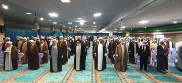 تصاویر/ نشست هم اندیشی علماء و روحانیون آذربایجان غربی با رابط دولت با ائمه جمعه