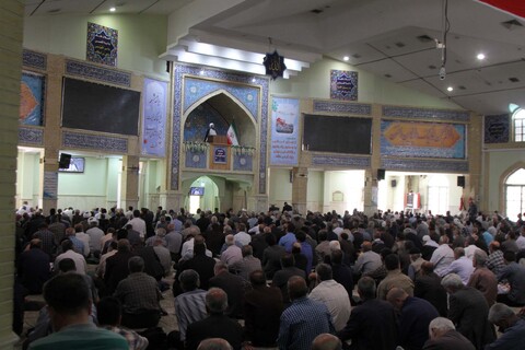 تصاویر | حضور دهه 90هایی در نماز جمعه همدان