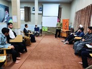 تصاویر/ نشست بصیرتی و آموزشی طلاب مدرسه علمیه شیخ الاسلام قزوین