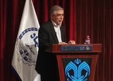 بد است که نفت بفروشیم و واردات داشته باشیم/ توان انجام کارهای بزرگ را داریم