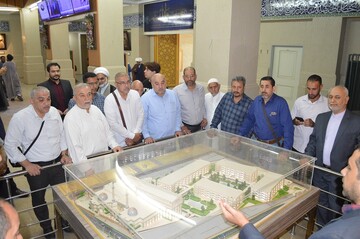 بازدید فعالان فرهنگی و موکب‌داران کشور عراق از مجتمع آموزش عالی امام خمینی(ره )