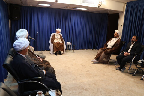 تصاویر/ دیدار وزیر علوم با آیت الله العظمی نوری همدانی