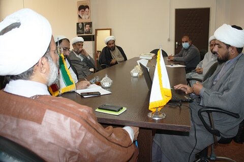 حجت الاسلام صادق ایرانی امروز صبح در دیدار دبیر مجمع گروه های جهادی حوزوی استان