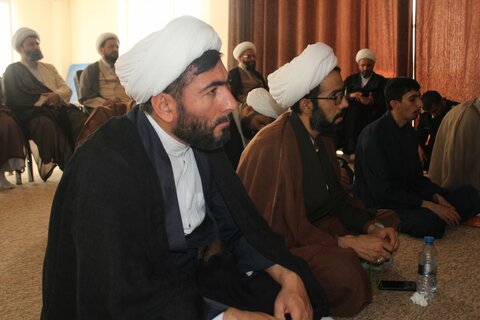تصاویر/کنگره 4 هزار شهید روحانی همزمان با سراسر کشور در مدرسه خاتم الانبیاء (ص) سنندج