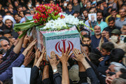 تصاویر/ تشییع پیکر سه تن از شهدای تازه تفحص شده دفاع مقدس در اصفهان