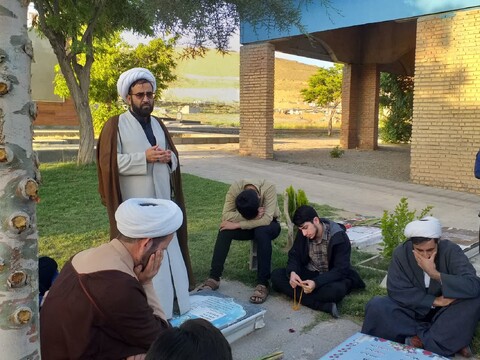 تصاویر/ تجدید میثاق طلاب مدرسه علمیه امام صادق(ع) نقده با شهدا